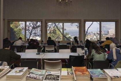 İzmir’de Kütüphane Ağı 11 Merkeze Ulaştı